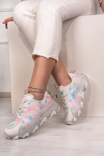 Πολύχρωμα sneakers με τρακτερωτή σόλα και στρας