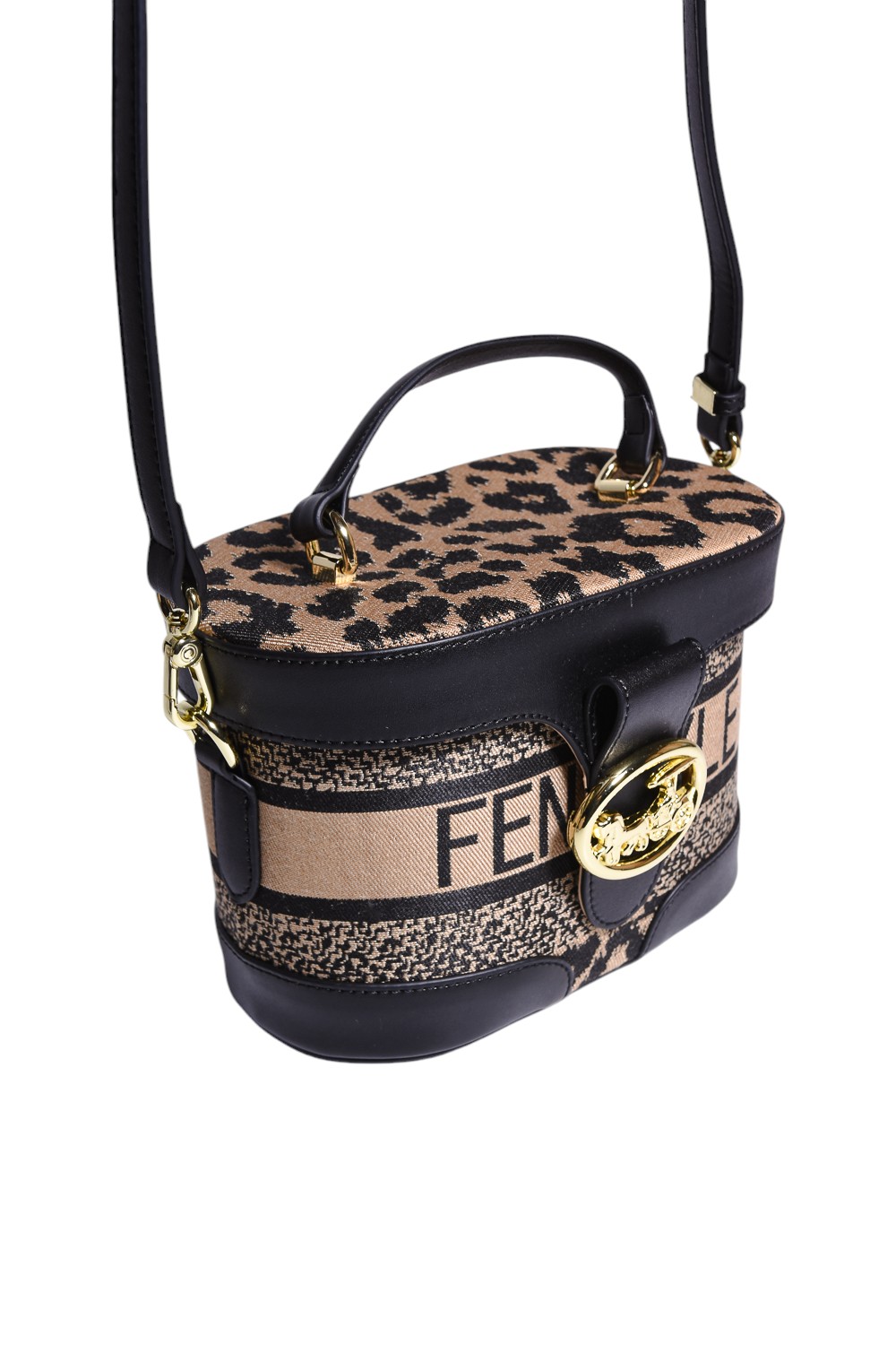 Fenstyle τσάντα με ιδιαίτερο κούμπωμα