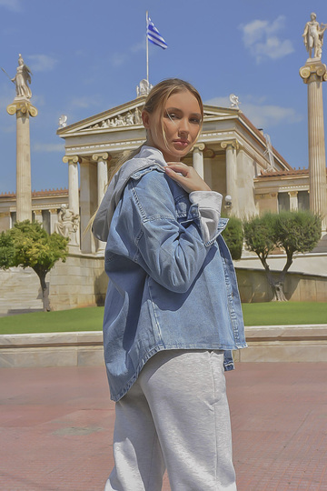 Denim jacket με κουκούλα