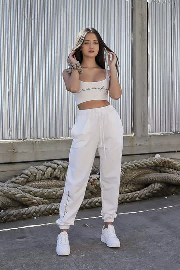 Σετ με crop top και λεπτομέρειες - ΑΣΠΡΟ