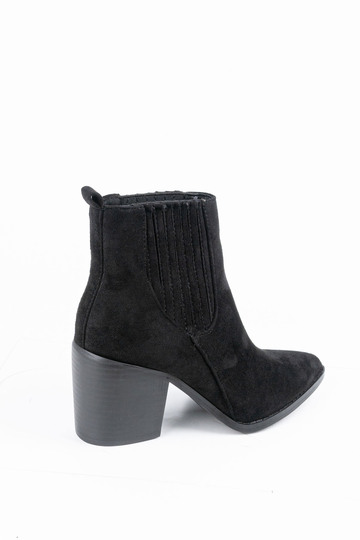 Μποτάκια suede με τακούνι