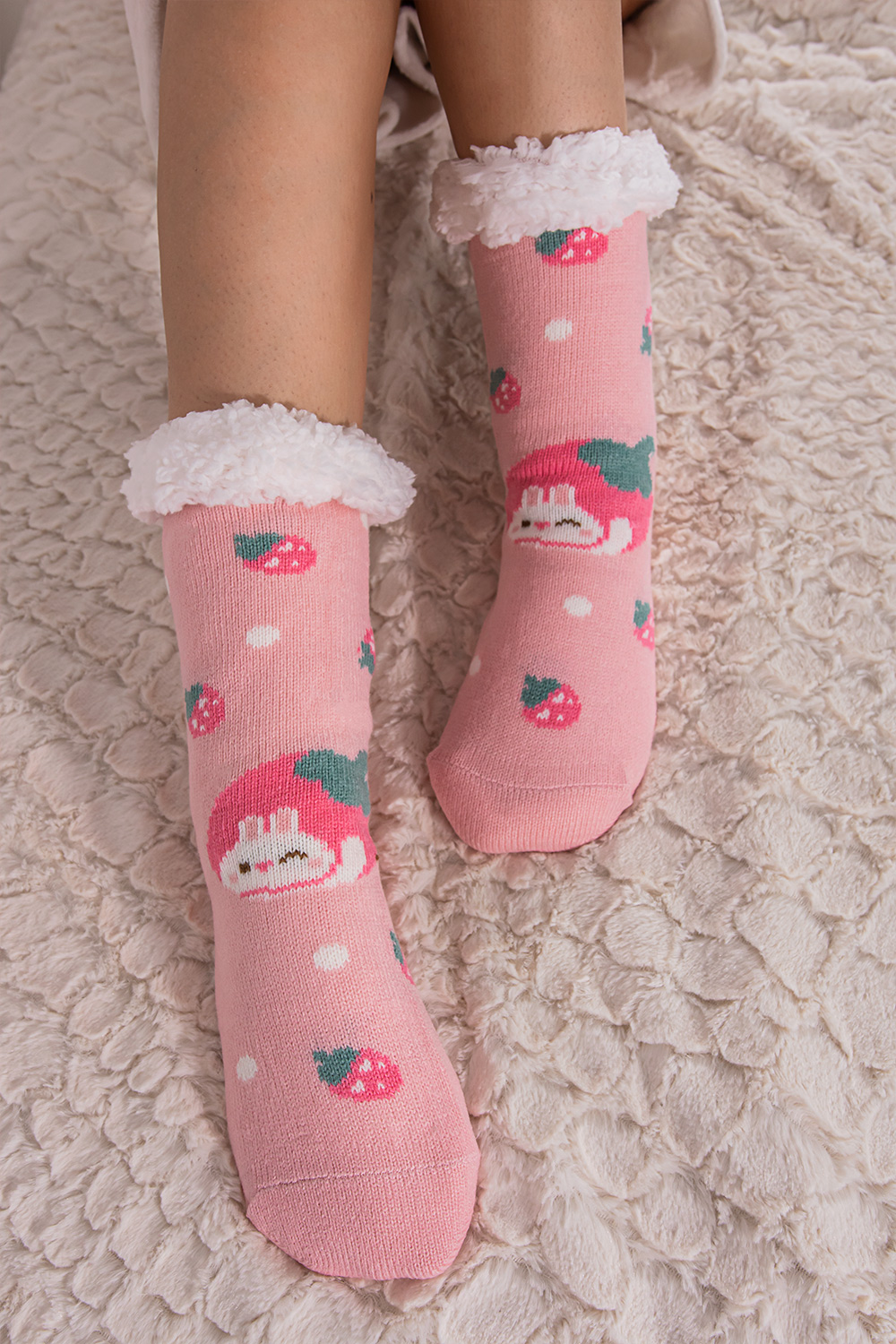 Κάλτσες με σχέδιο φράουλες