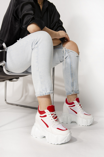 Sneakers με εσωτερικό τακούνια και σχέδιο ραφές - ΚΟΚΚΙΝΟ