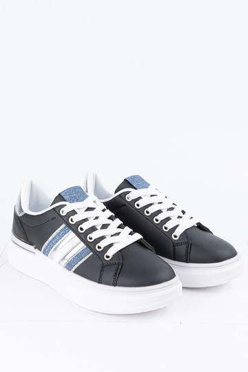 Sneaker με ασημί λεπτομέρεια - ΜΑΥΡΟ