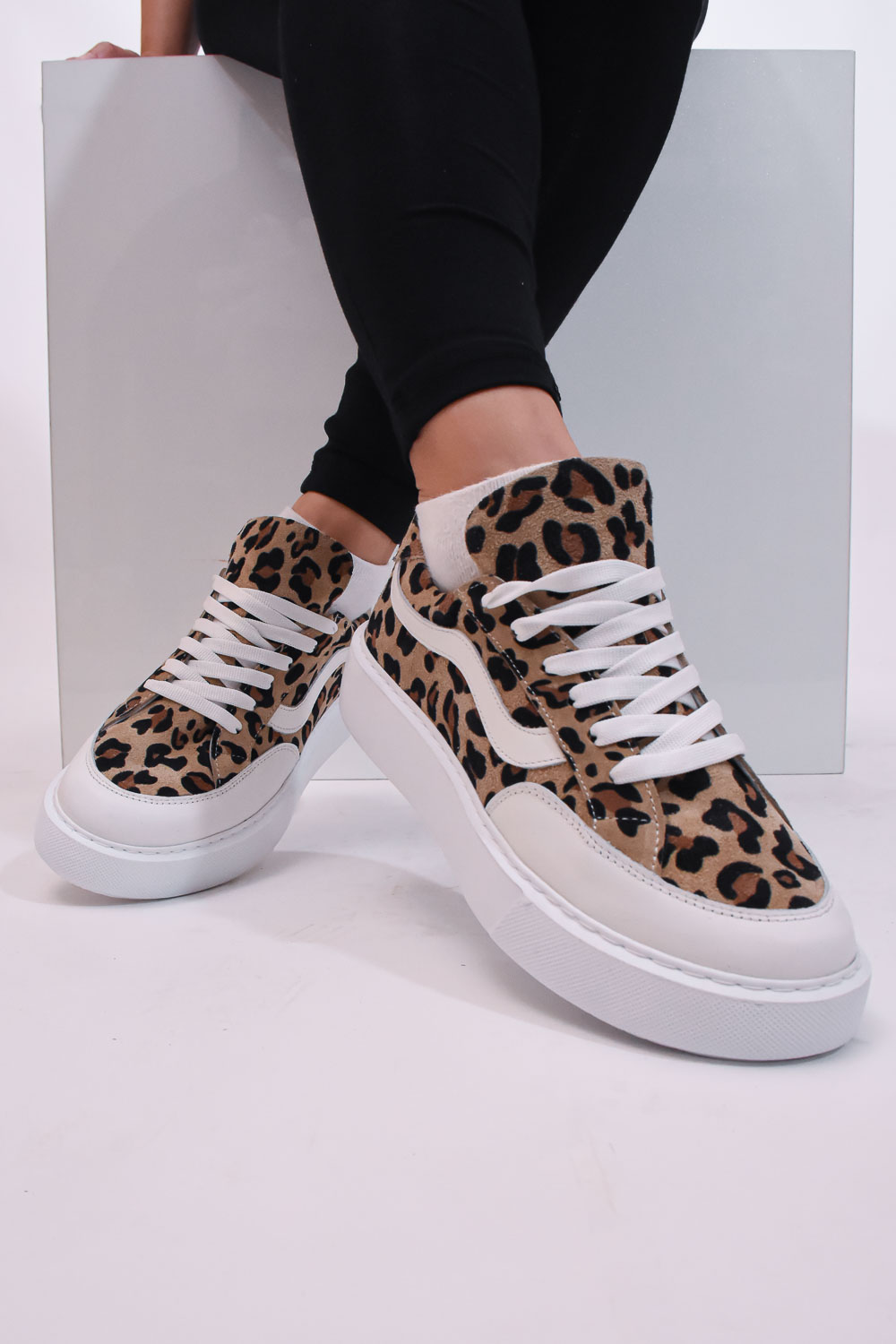 Sneakers με Λεοπάρ Σχέδιο