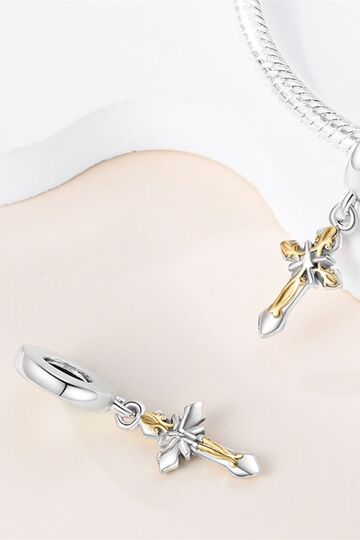 Σύμβολο Σταυρού με Χρυσές Λεπτομέρειες - Silver Plating