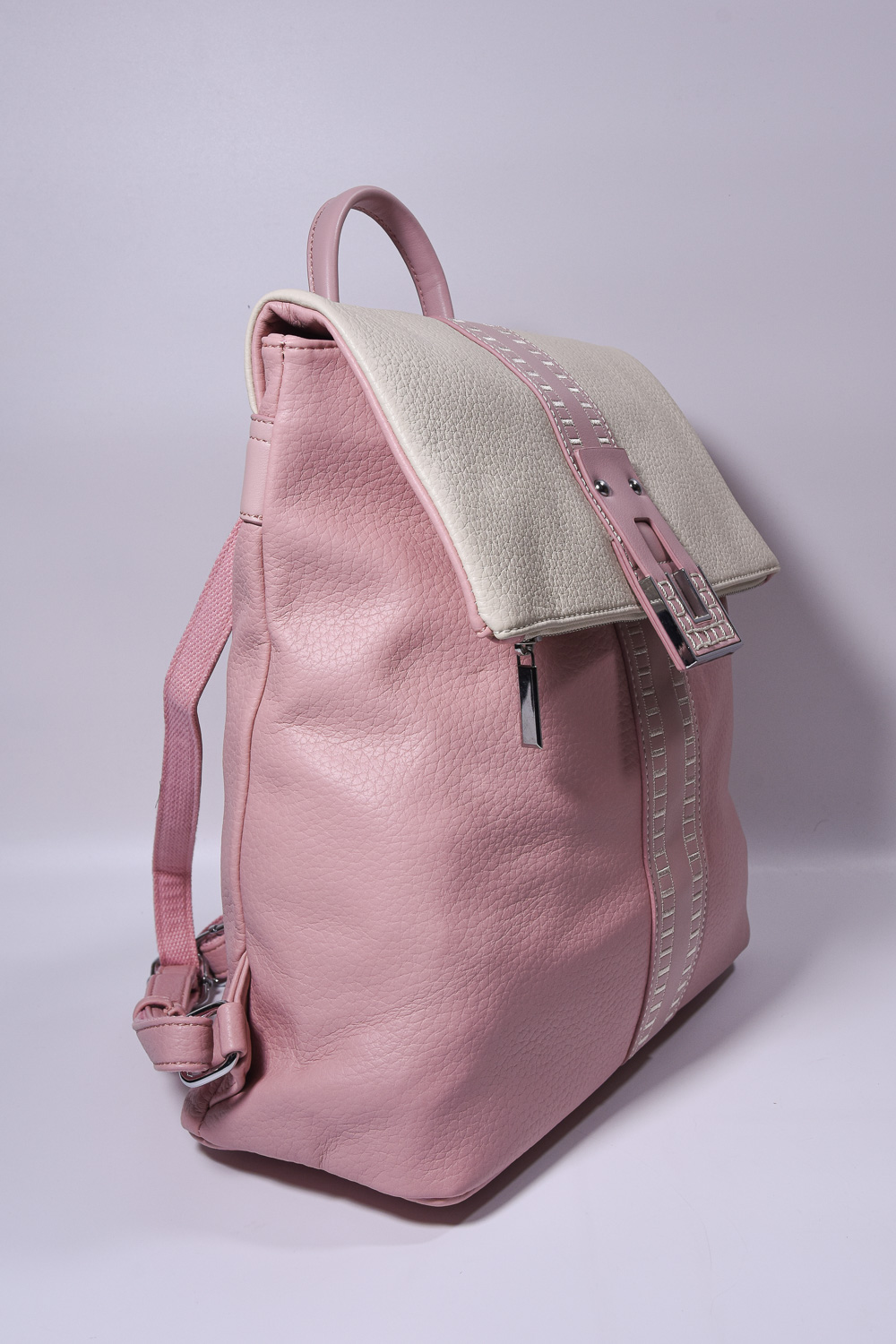Backpack με Μοντέρνα Λεπτομέρεια