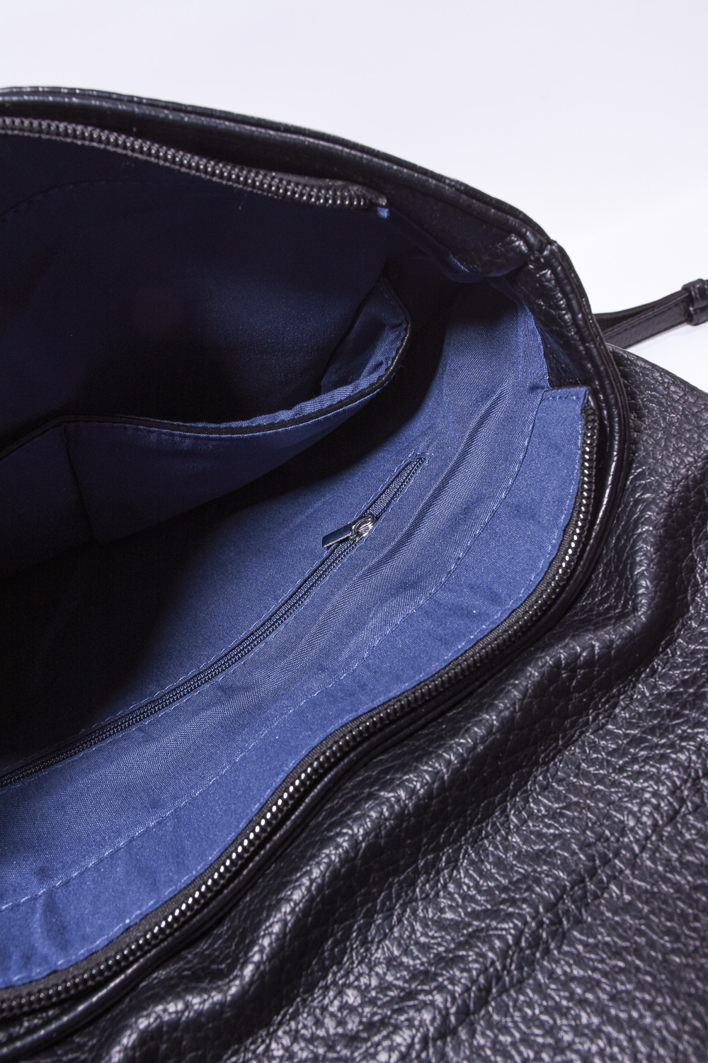 Backpack με Μοντέρνα Λεπτομέρεια