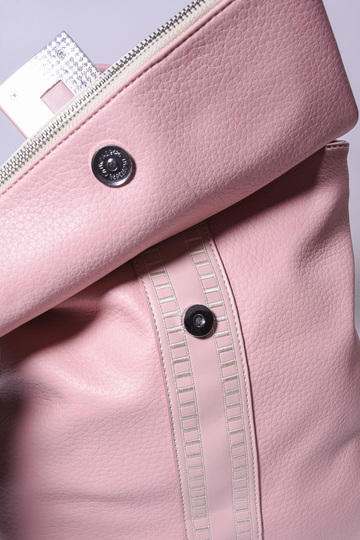 Backpack με Μοντέρνα Λεπτομέρεια