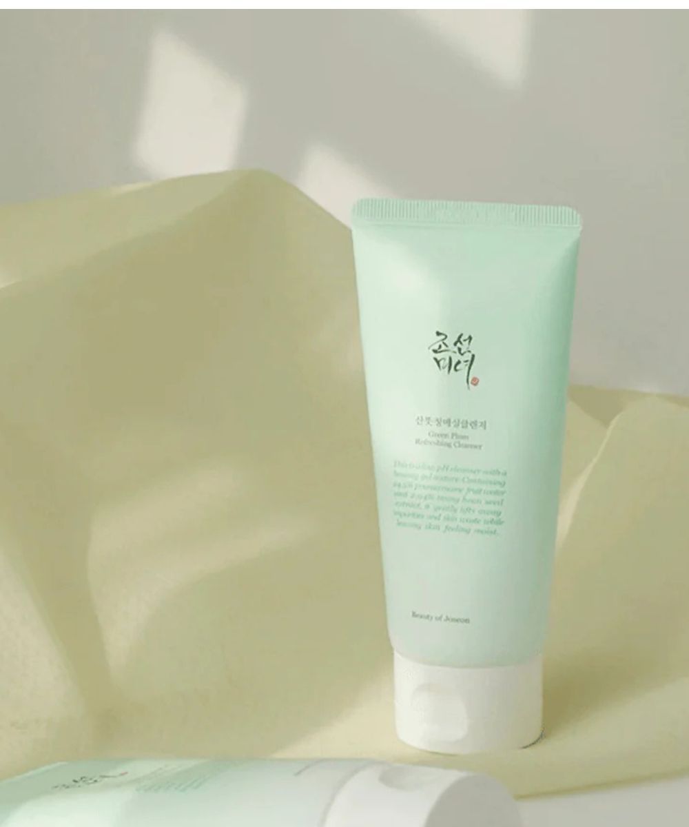Green Plum Refreshing Cleanser