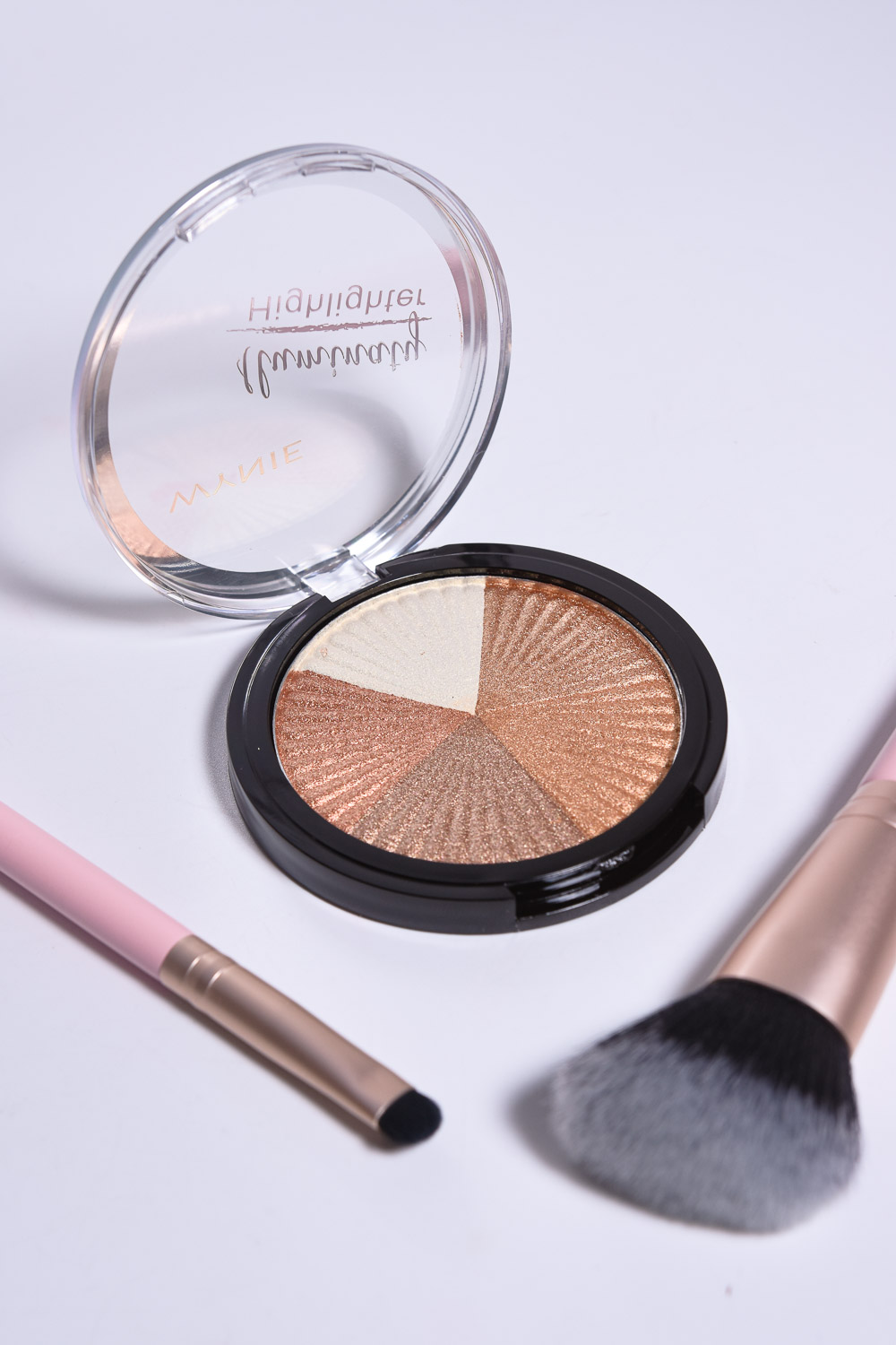 Iluminaty Highlighter
