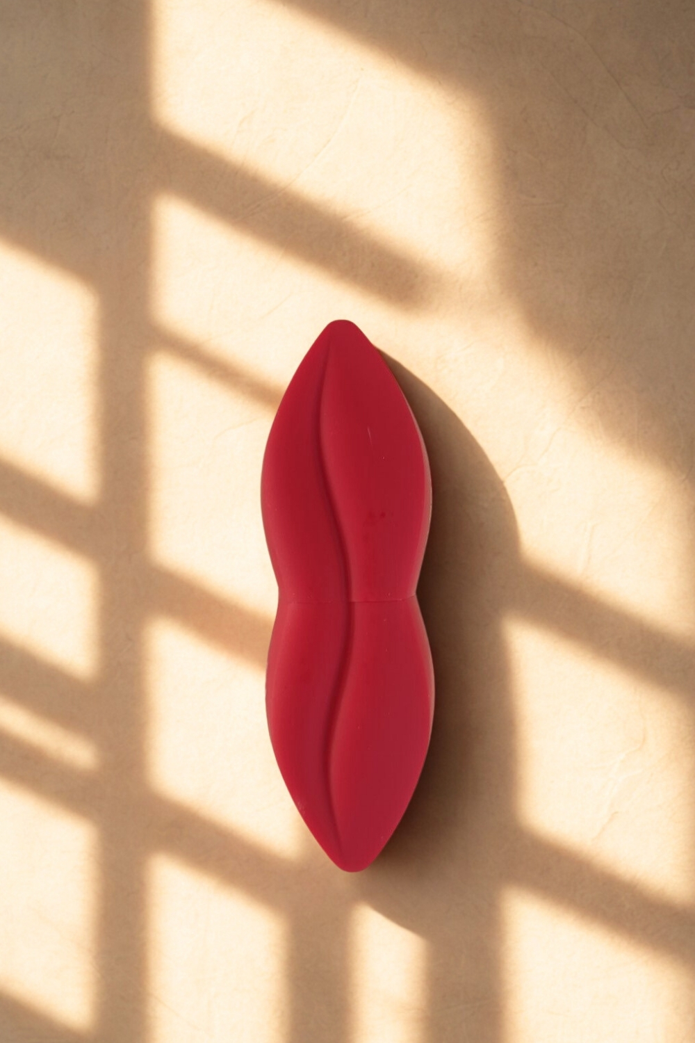 Matte Lipstick με Μεταξένιο Αποτέλεσμα