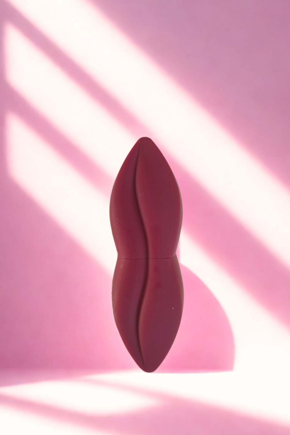 Matte Lipstick με Μεταξένιο Αποτέλεσμα